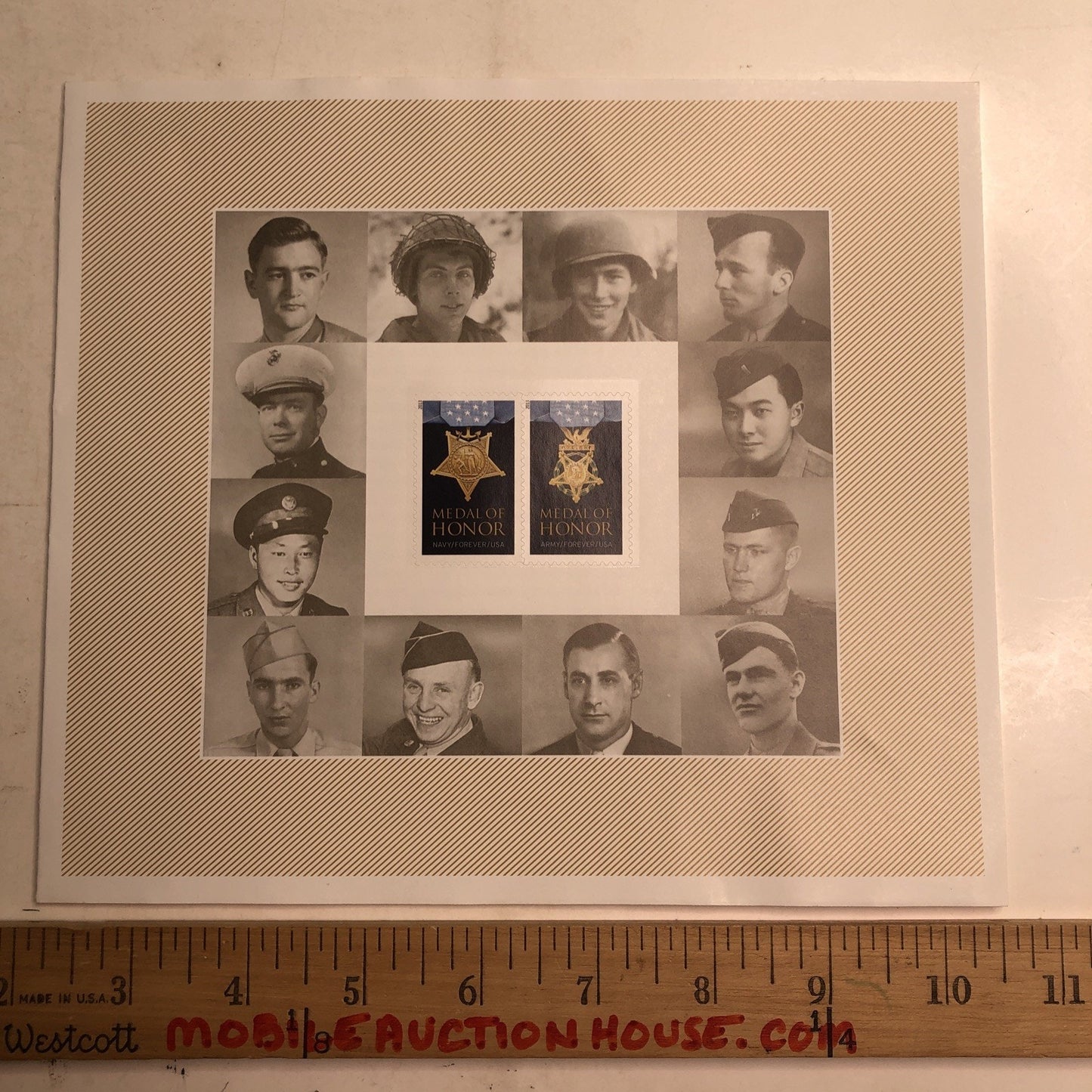2013 US Forever 20 Stamp Folio World War II Medal of Honor Recipients Navy Army