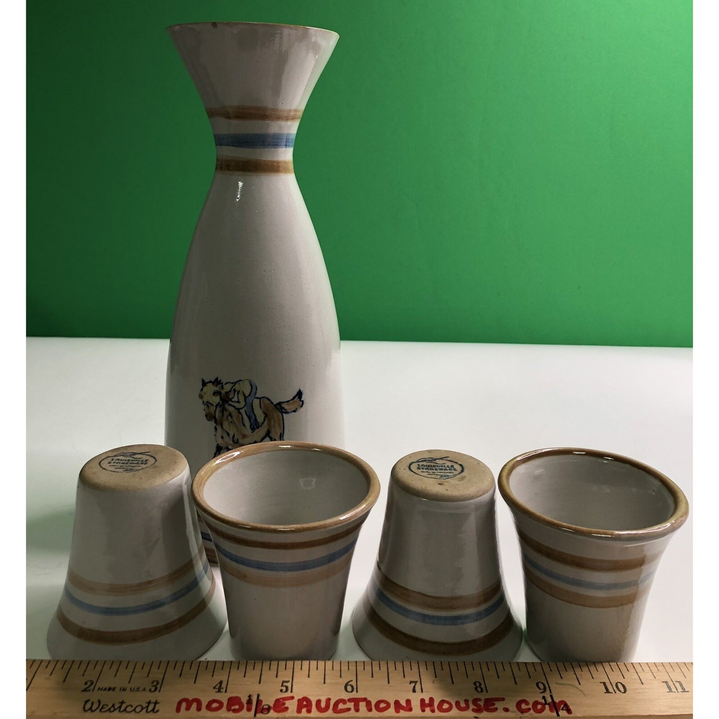 Vintage LOUISVILLE STONEWARE Made In KENTUCKY Derby DECANTER Carafe & 4 CUPS SET