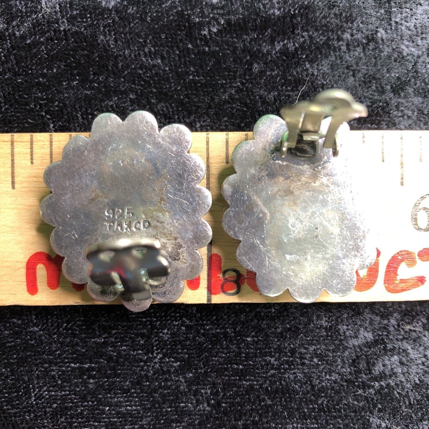 Taxco Mexico Sterling Silver Black Onyx Oval Clip On Earrings Scalloped Edge