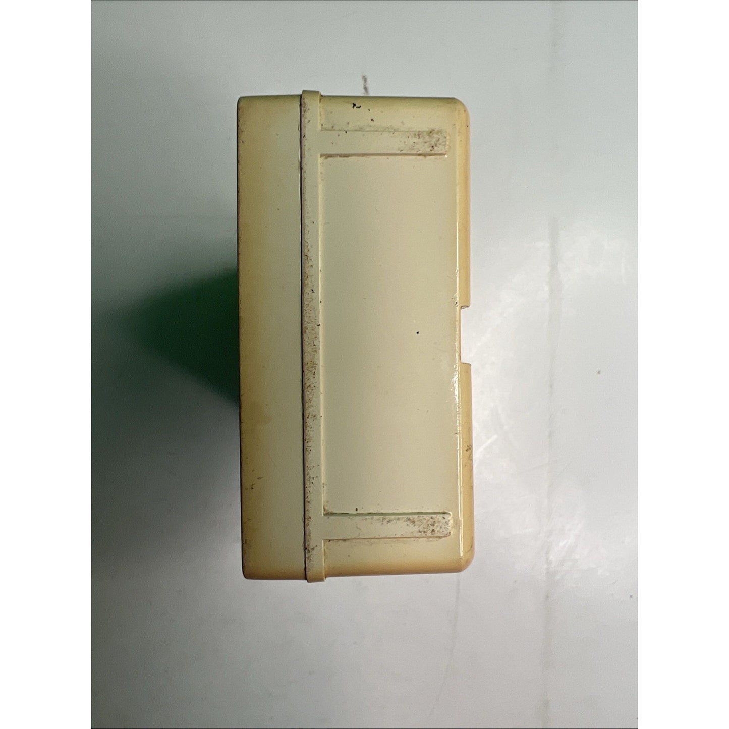 Zenith Royal 50 AM Transistor Radio Audio Present Cream/Tan