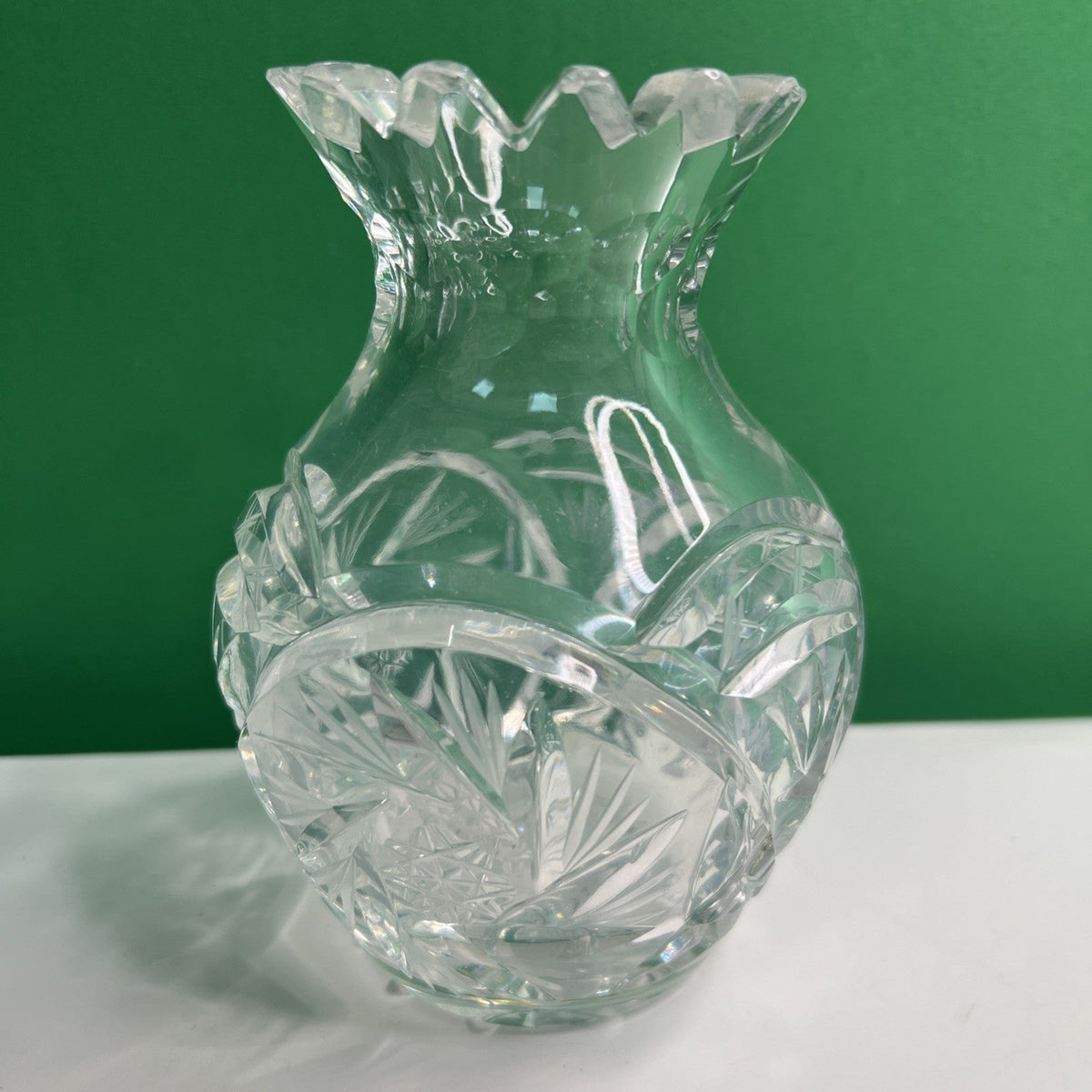 Vintage Beautiful Cut Crystal Etched Glass Flower Vase 5.5” Tall