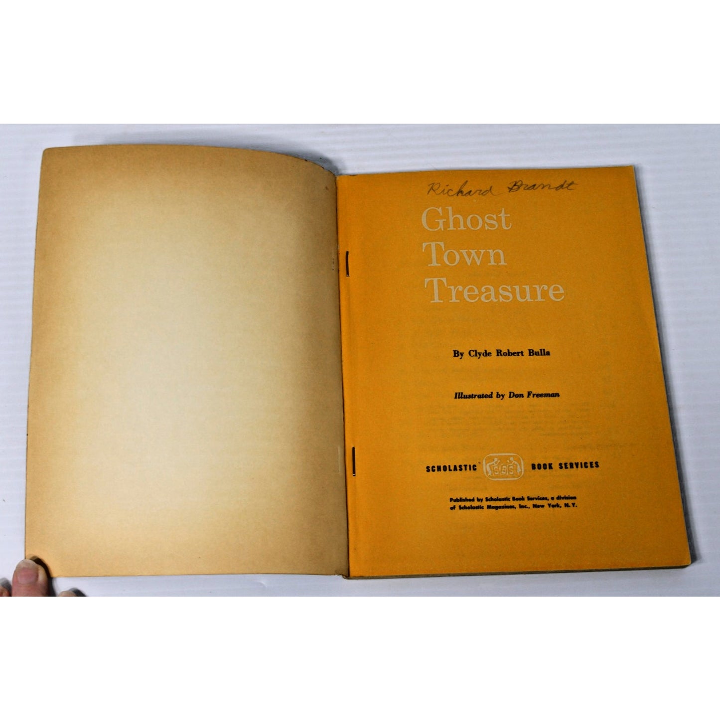 Vintage 1966 Scholastic Book- Ghost Town Treasure- Clyde Robert Bulla