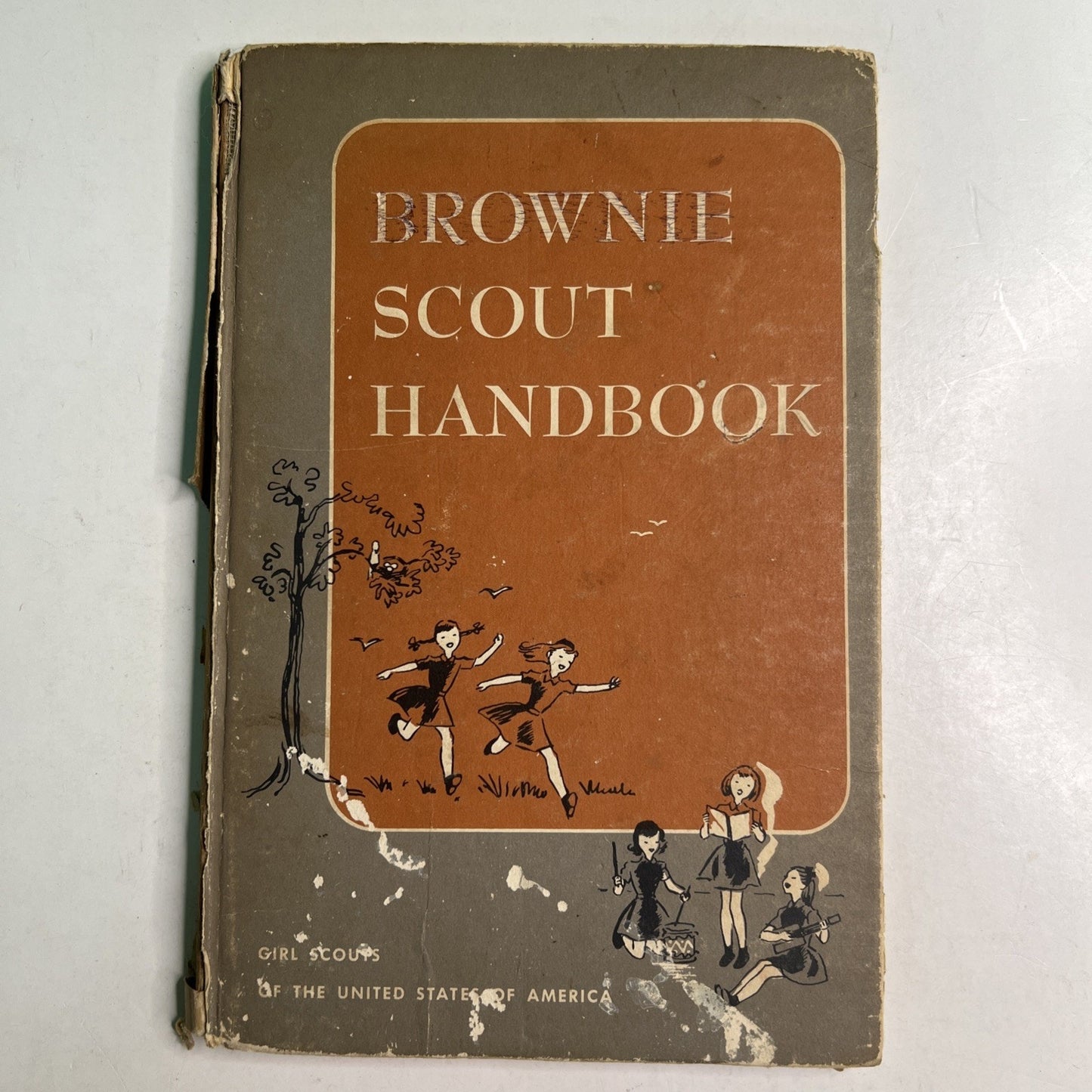 1951/1954 HC Brownie Girl Scout Handbook by Ray Mitchell Illustrated Ruth Wood