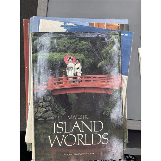 National Geographic Society: Majestic Island Worlds HC DJ 1987
