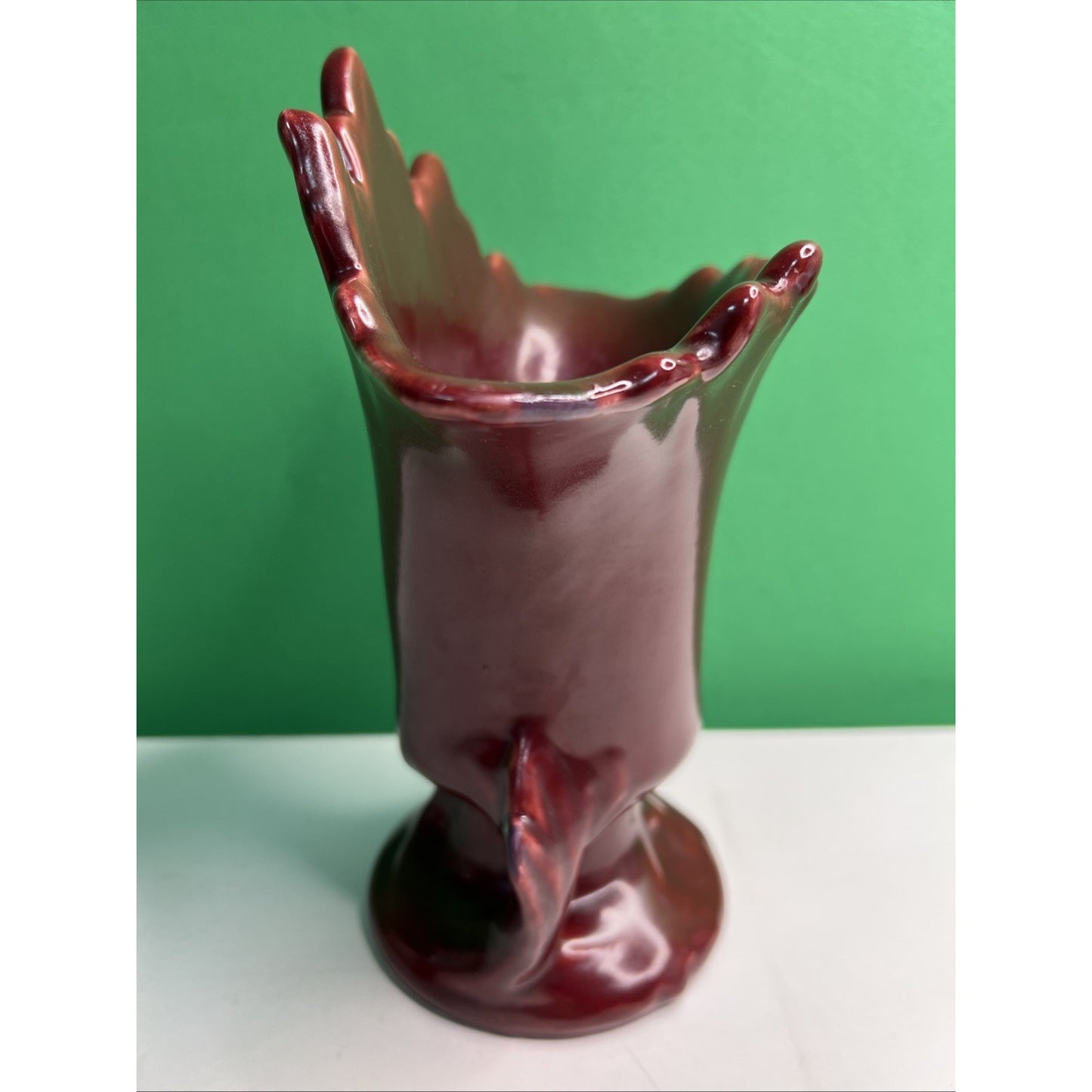 Vintage 1940's Burgundy Maroon Camark Suspended Leaf Design Vase #807 9” Tall