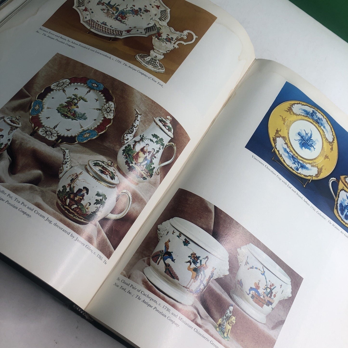 The Dictionary of World Pottery and Porcelain by Louise Ade Boger 1971 HC
