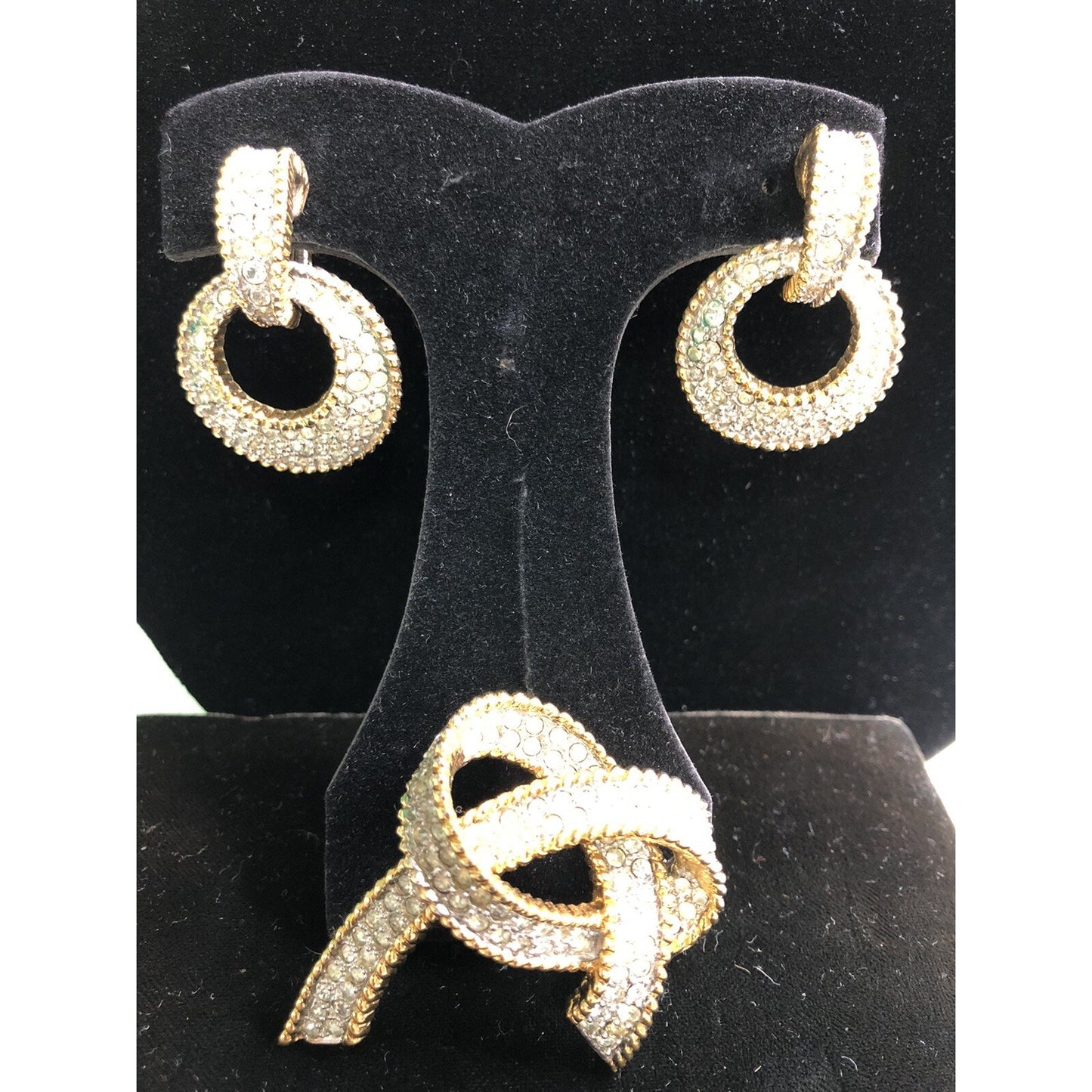 JOMAZ Bow Rhinestone Brooch & Door Knocker Earrings Screw Back Signed Vintage