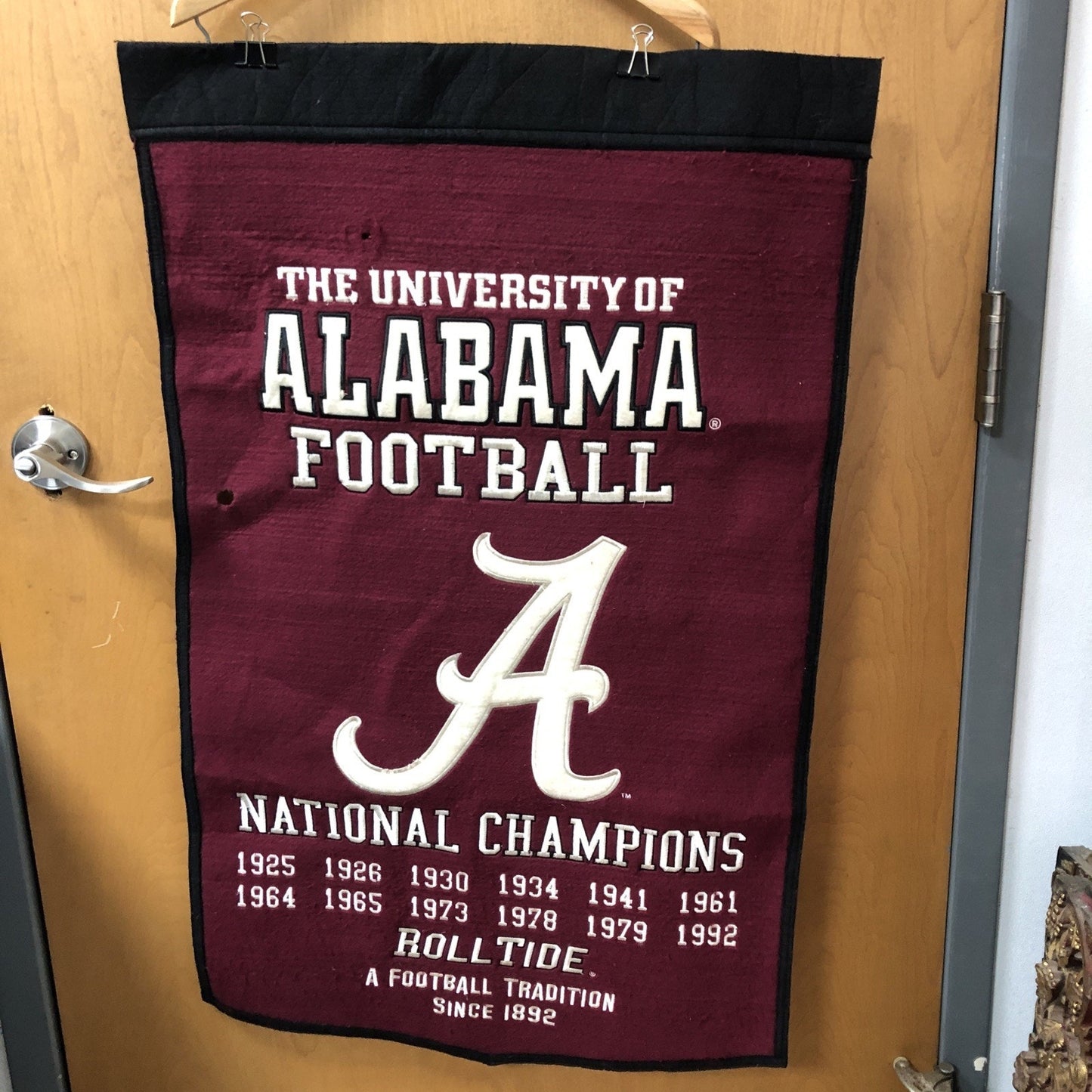 VINTAGE University Of Alabama Football National Champions Wool Banner 36”x23”