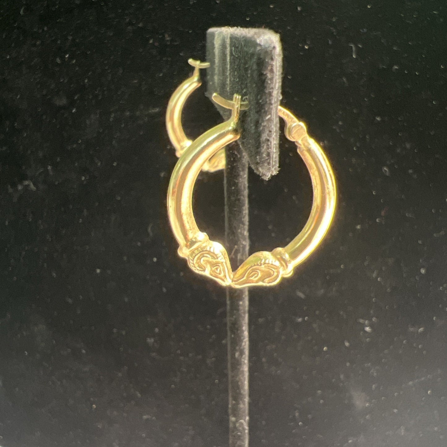 14K Gold Hoop Etched Stamped Earrings - French Lock Hinged Closure - Rams Head