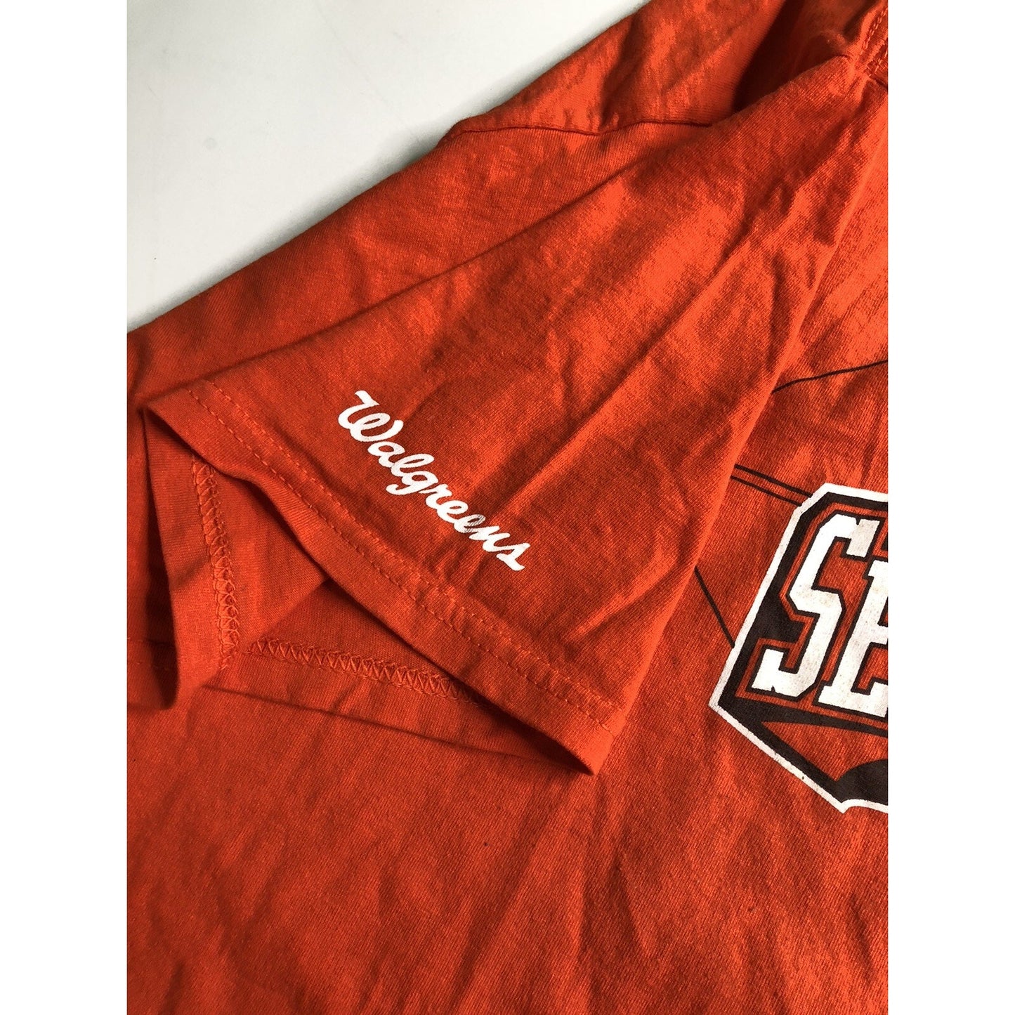 Player Signed Reese’s Senior Bowl Tshirt XL Two Signatures Shirt Mobile Alabama