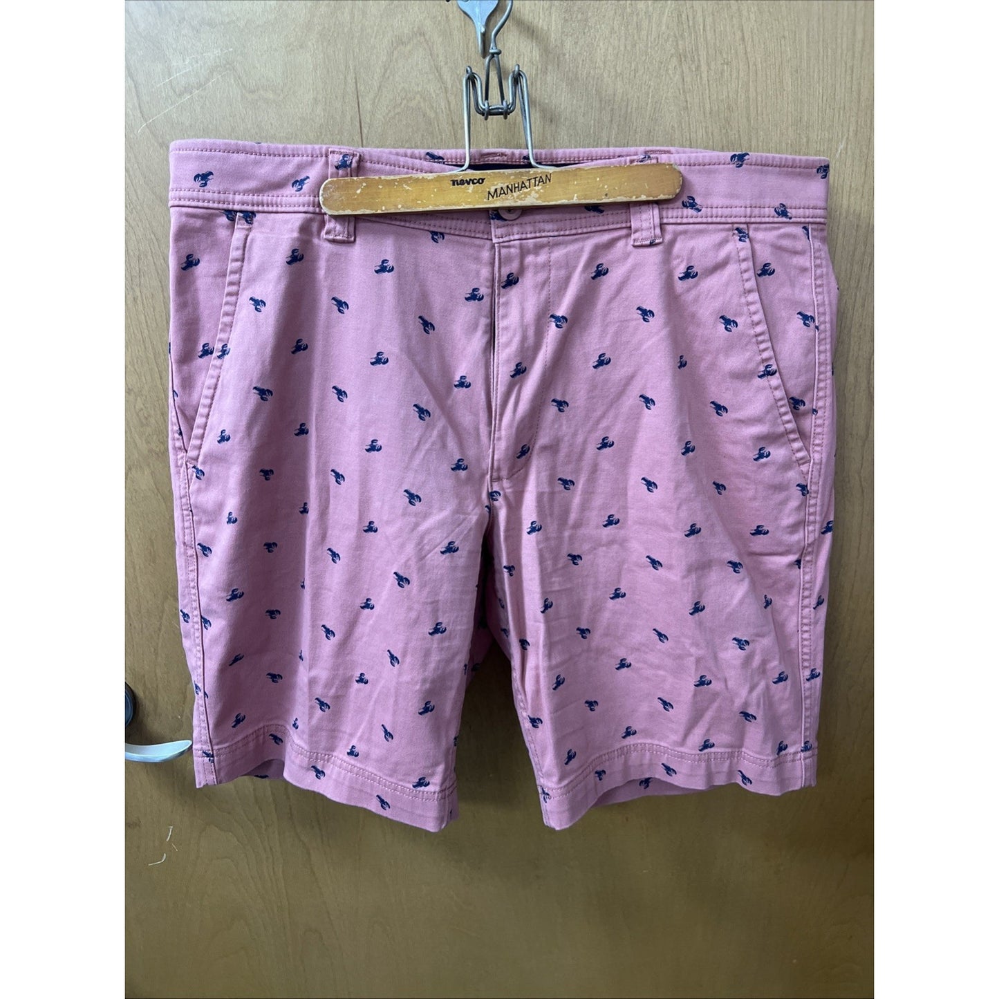 St. John's Bay Men's Comfort Stretch Chino Shorts Size 36 Bermuda Lobster