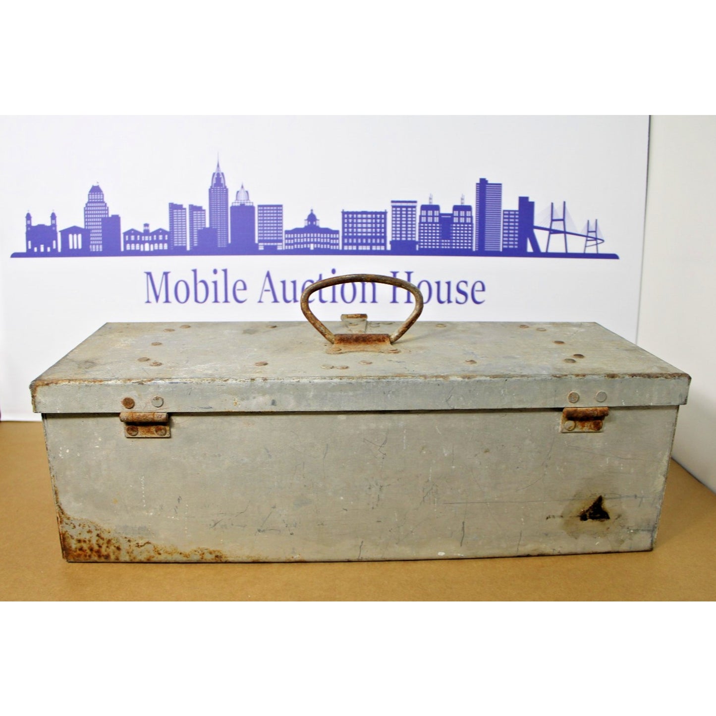 Vintage WWII Era US SS MFG CO 1945 Metal Tool Box 22" x 8" x 7" Heavy & Durable!