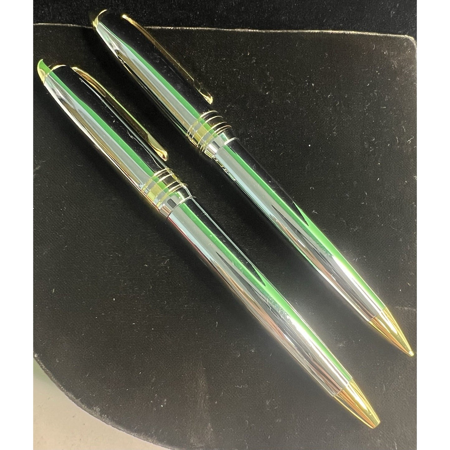 Bill Blass Signature Chrome & Gold Pen & Pencil Set Pre Owned
