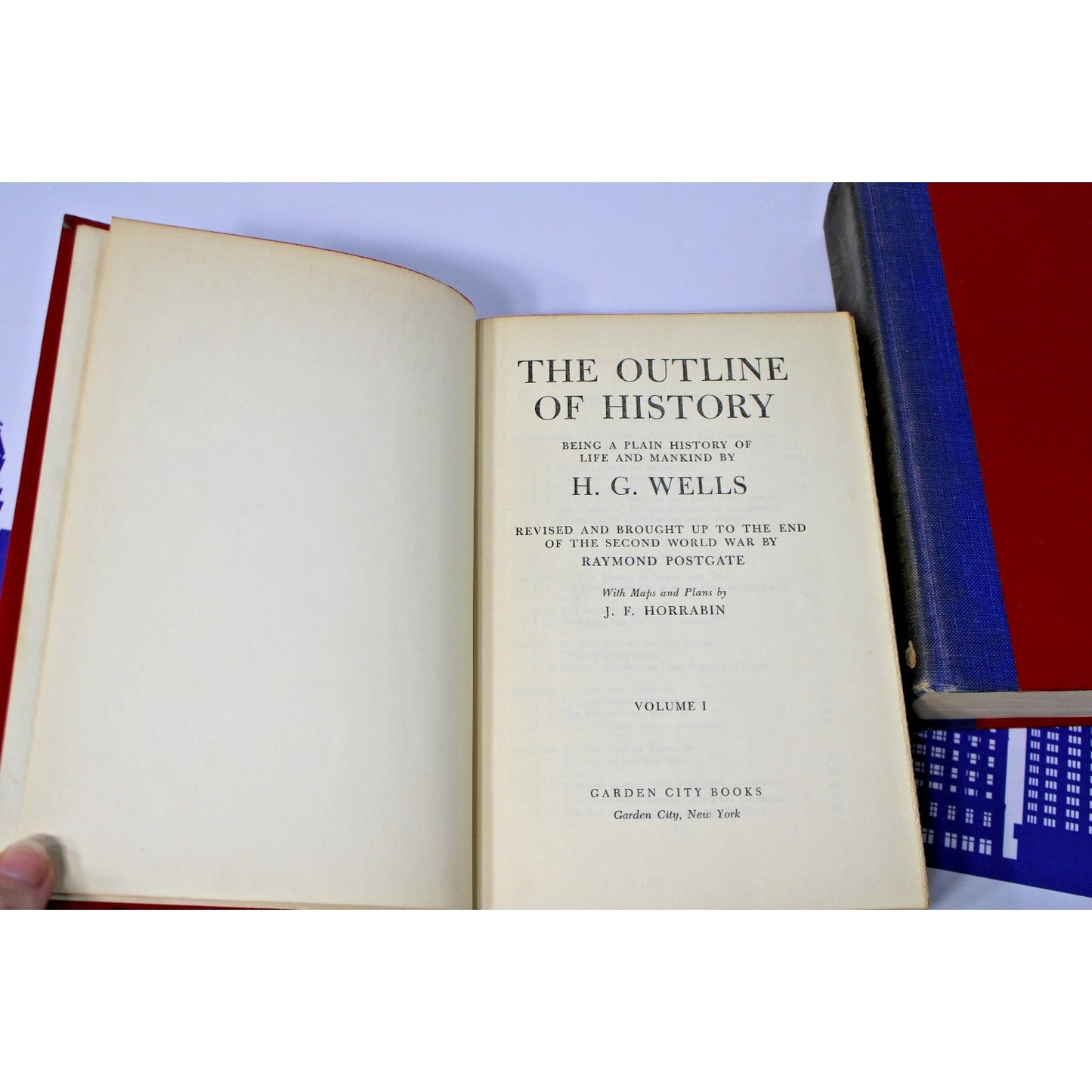 H.G. Wells- The Outline of History Vol. 1 & 2, Vintage 1949 Hardcover Set of 2