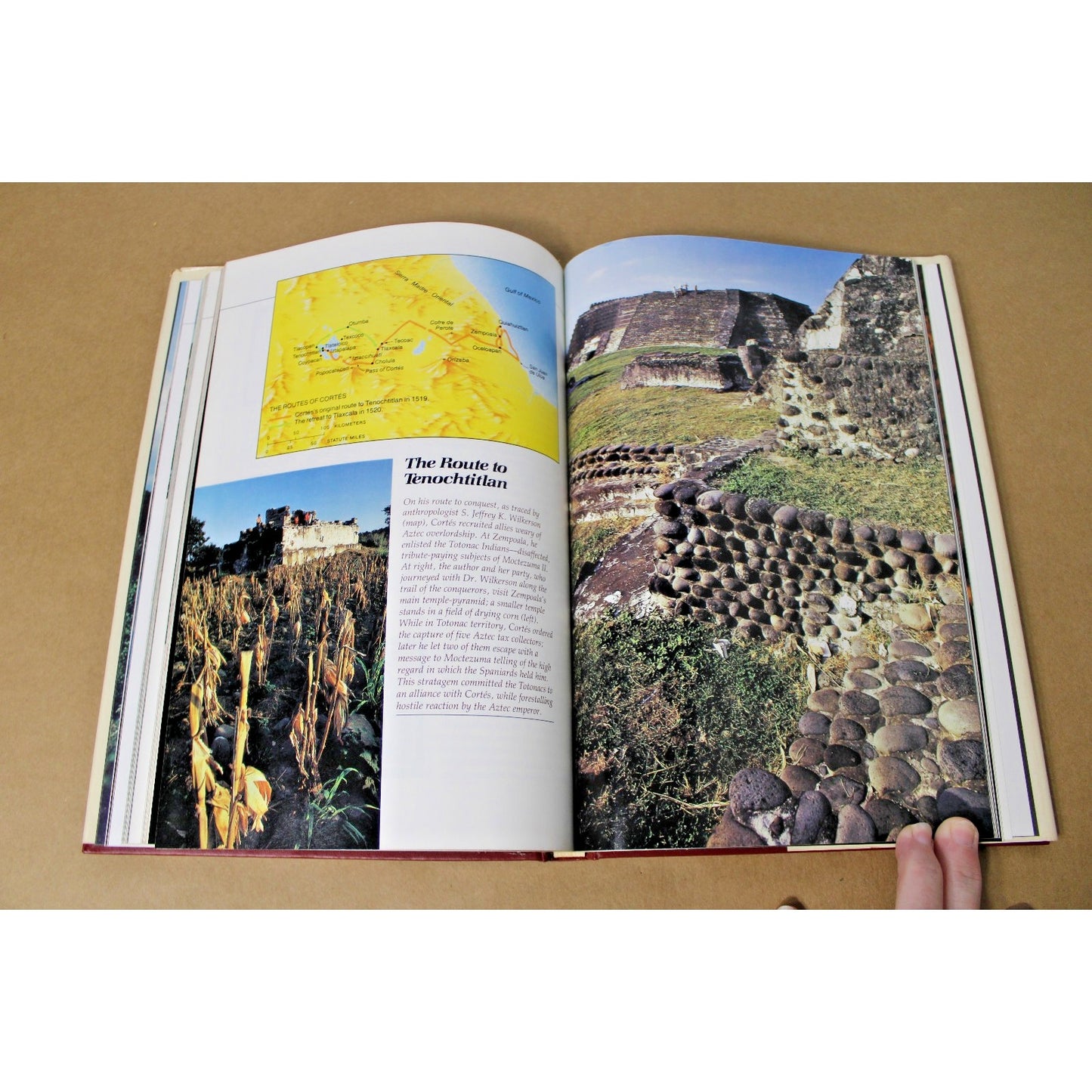 The Mighty Aztecs by Gene S. Stuart, Photos by Mark Godfrey, National Geographic