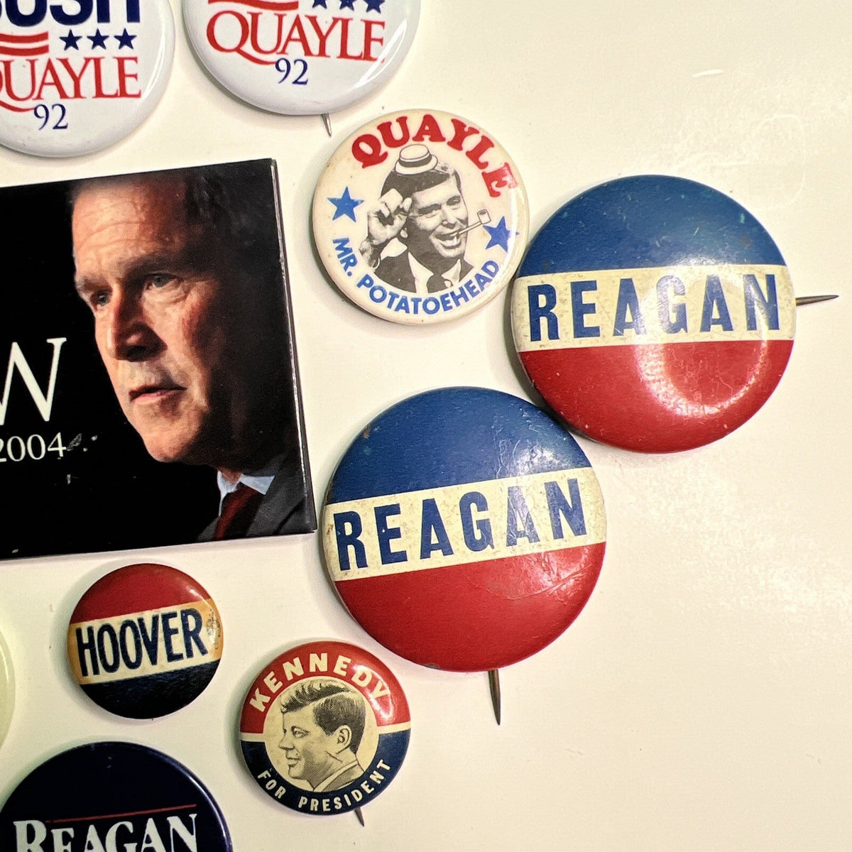 Lot 18 Presidential Campaign Pinback Buttons Reagan Goldwater Hoover Bush Carter