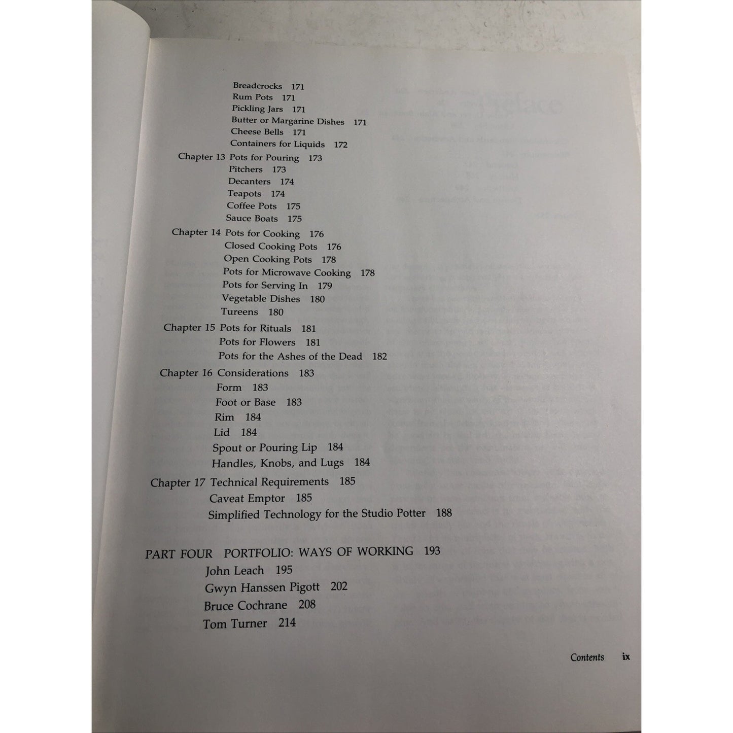 Functional Pottery: Form and Aesthetic in Pots of Purpose By Robin Hopper (1986)