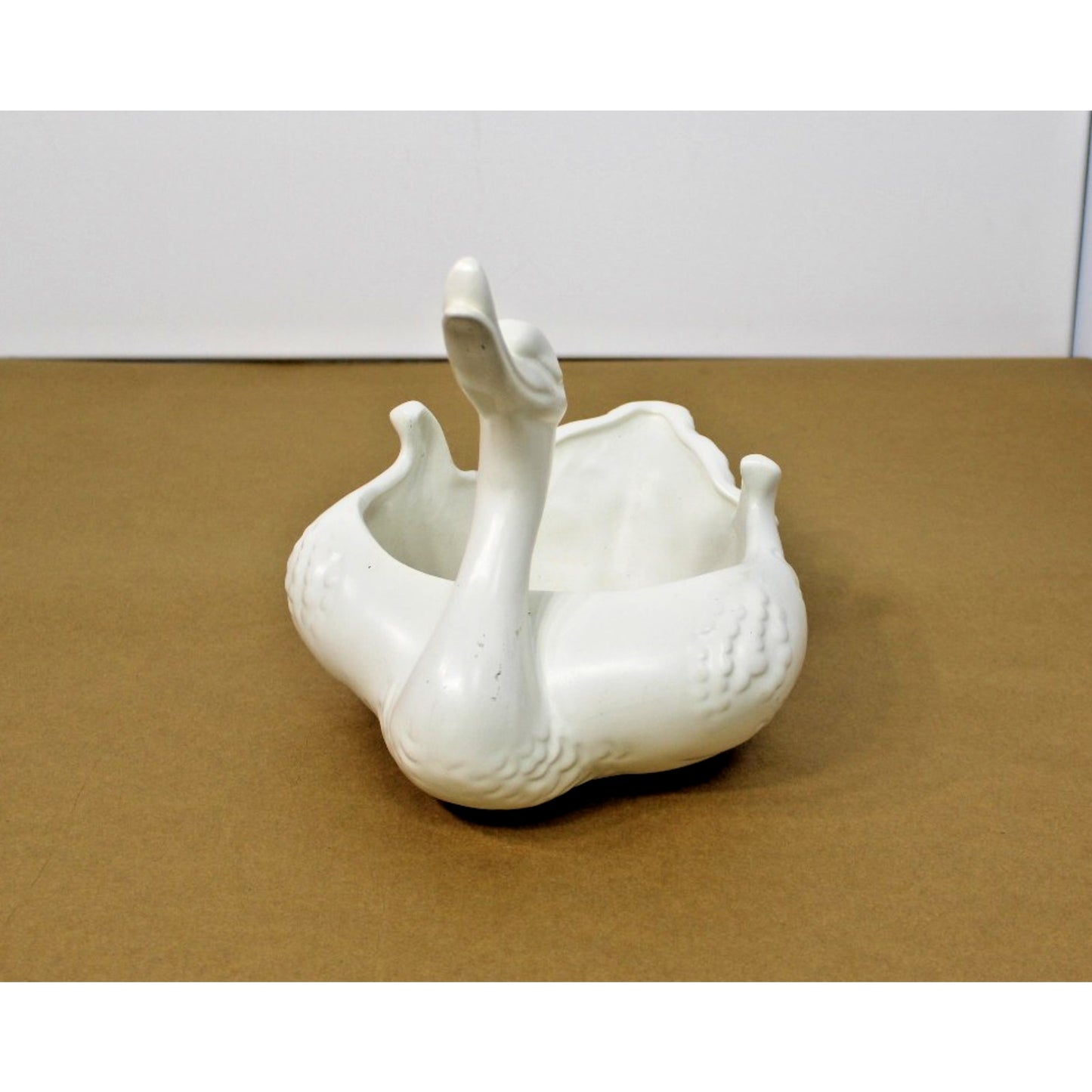 Vintage White Ceramic Swan Planter/ Dish- Hull Pottery USA #23 8.5" x 10.5" x 9"