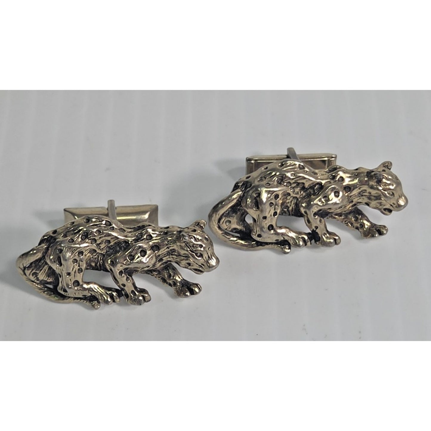 Vintage Signed SWANK Goldtone Leopard Cufflinks 1.5"W High-Relief Artisan Design