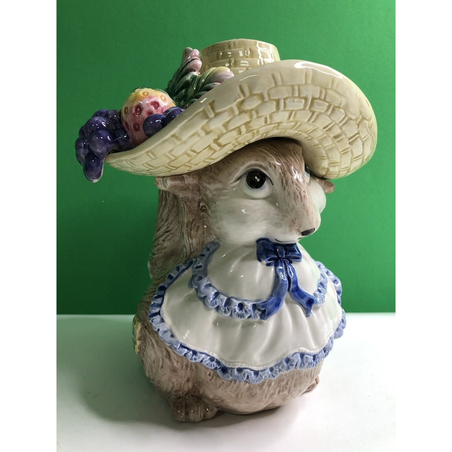 "Miss Squirrel" 1991 FITZ & FLOYD Biscuit Candy Or Small Cookie Jar 8" Tall Mint