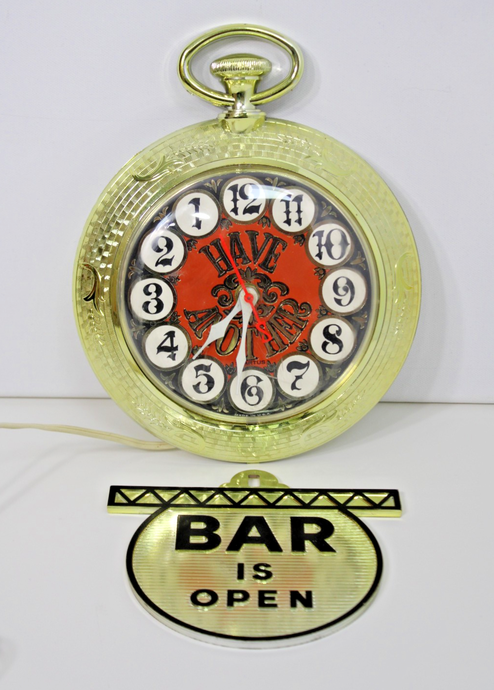 Vintage 1960s Spartus Electric Wall Clock front