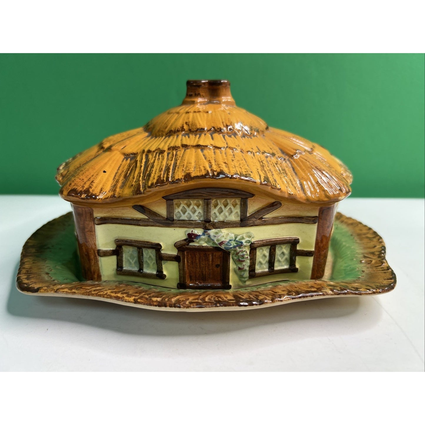 J Shaw & Sons Burlington Ware England "Devon Cobb" Cottage Butter Dish w/Lid