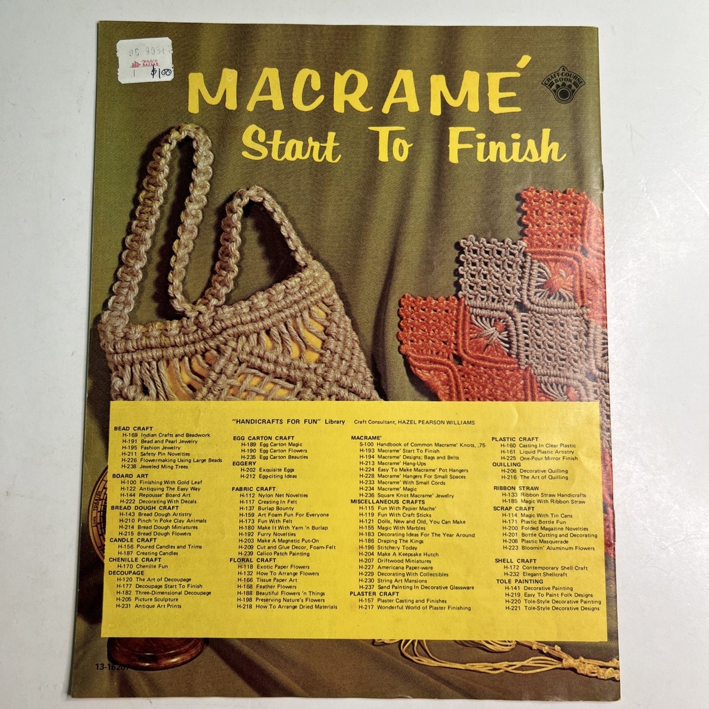 1971 Craft Course H-193 Macrame Start Finish Patterns Purse Necklace Belt Décor