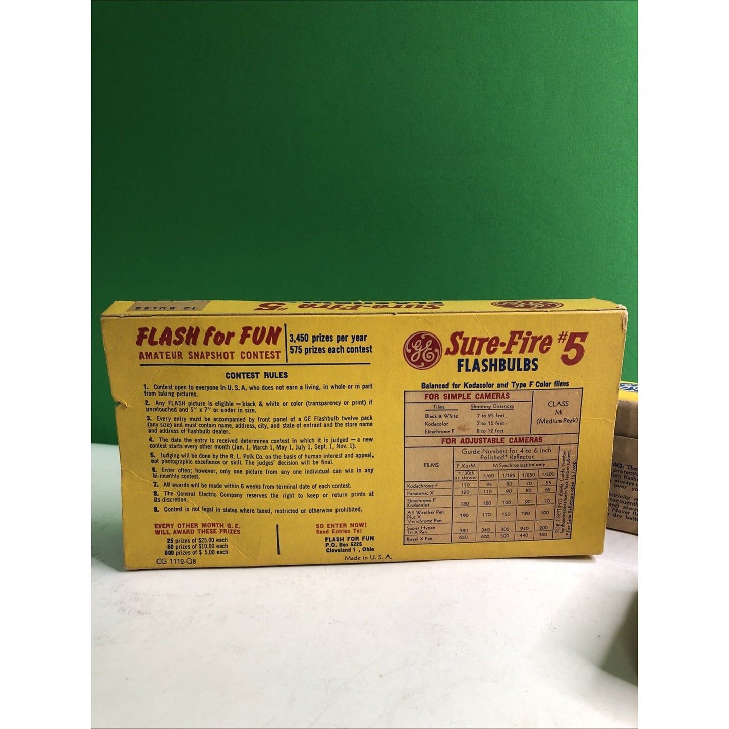 GE Sure-Fire #5B Flashbulbs Vintage Box Of 8 Photography Accessories Camera