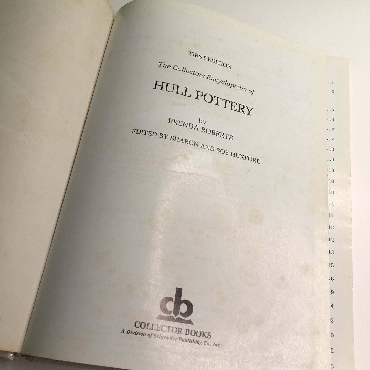 Collectors Encyclopedia of Hull Pottery Hardcover By Brenda Roberts ExLibrary