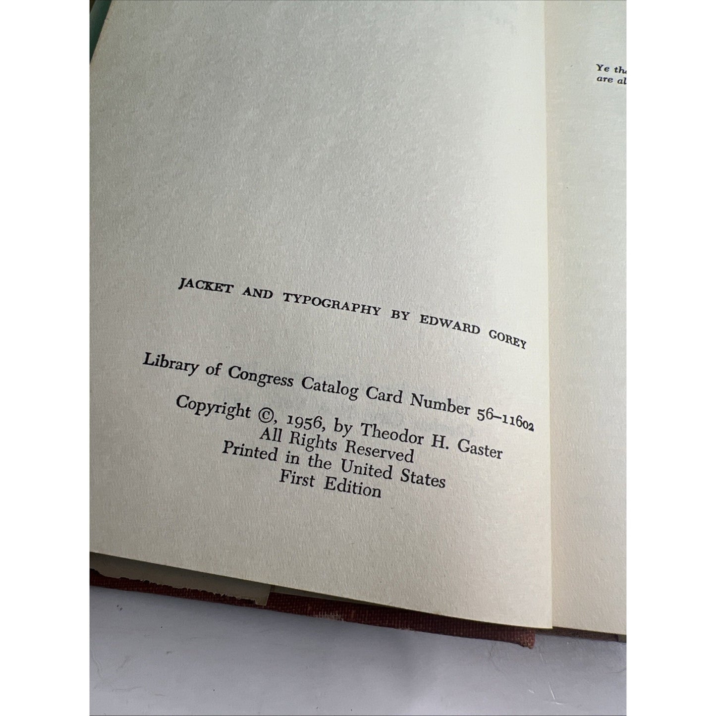 Theodor H. Gaster THE DEAD SEA SCRIPTURES IN ENGLISH 1956 1st Edition HC DJ