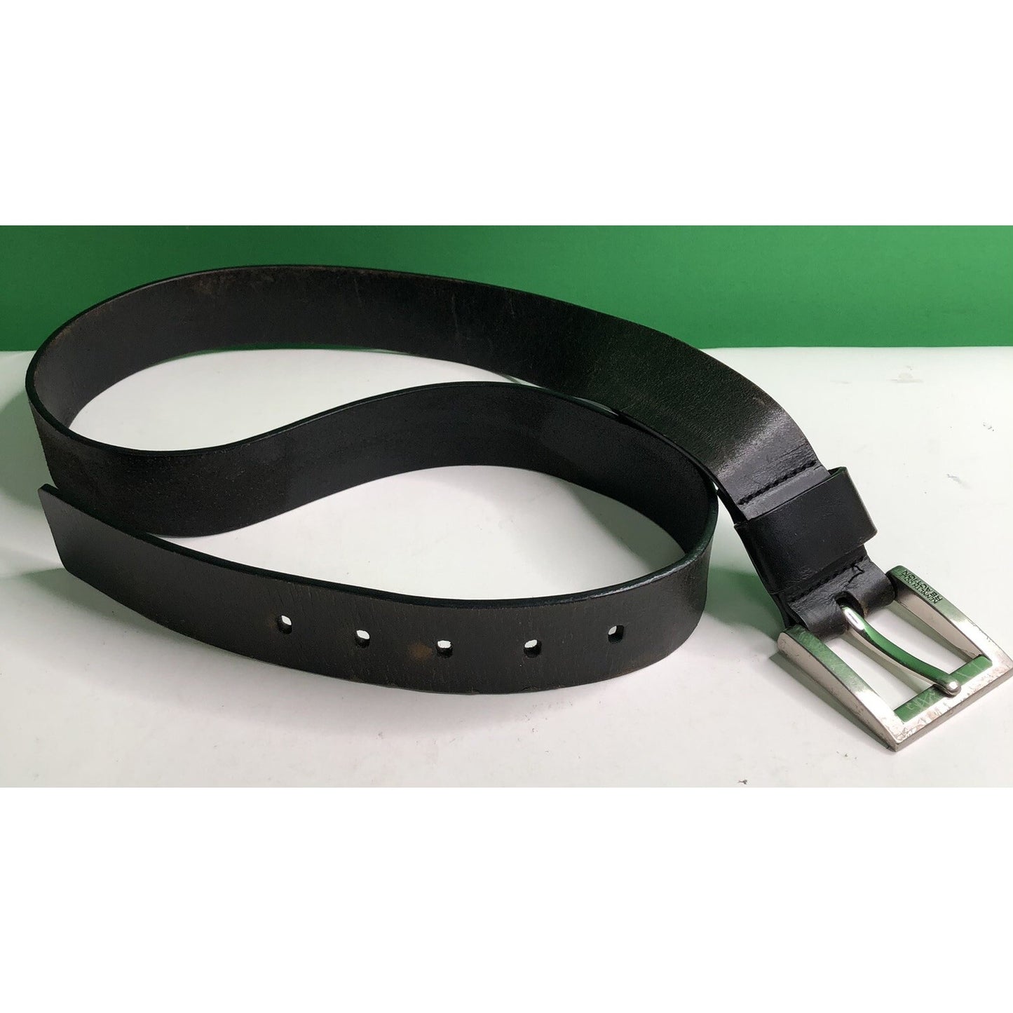 Kenneth Cole Reaction Full Grain Leather Belt With Buckle 41 Inches Long
