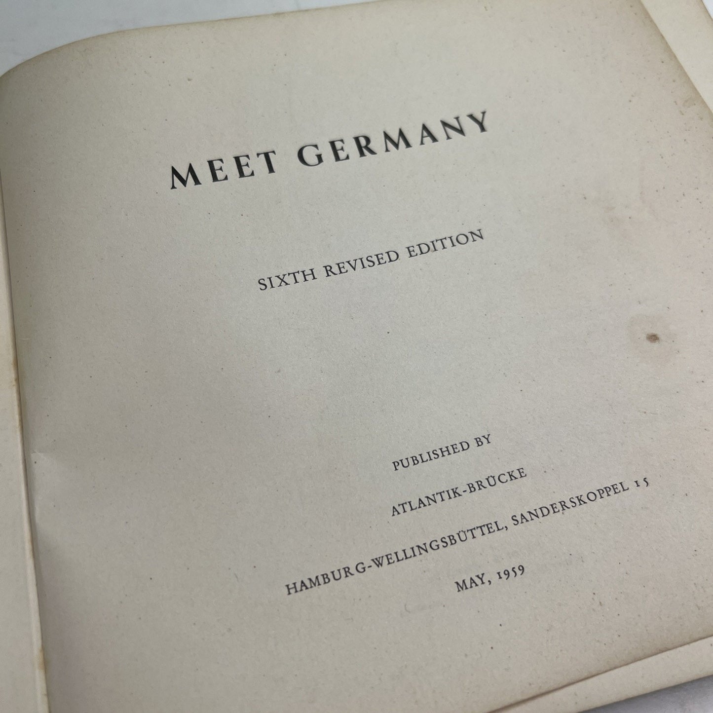 MEET GERMANY ATLANTIK-BRUCKE MAY 1959 Atlantik-Brücke PB Sixth Revised Edition