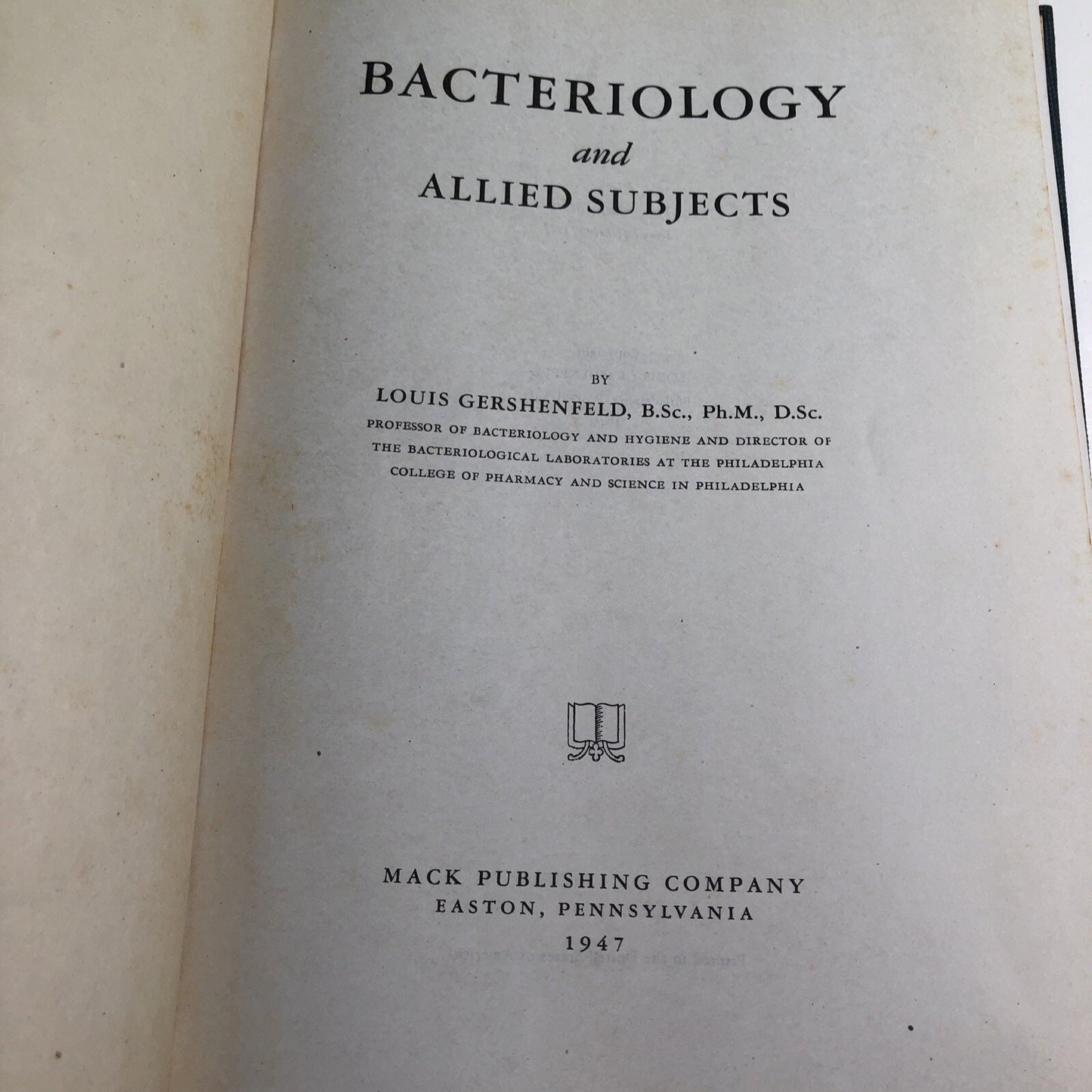 1947 Bacteriology And Allied Subjects By Louis Gershenfeld 2nd Printing HC Illus