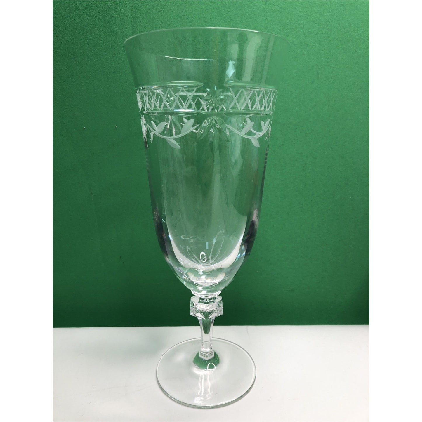 One (1) Royal Doulton Crystal Wellesley Iced Tea Glass 8.25” Tall