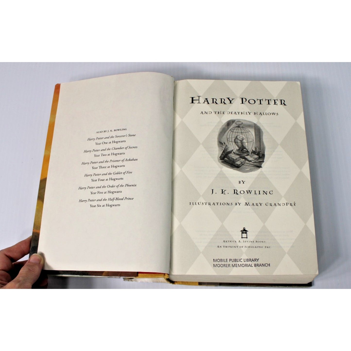 Harry Potter and the Deathly Hallows- J. K. Rowling, 2007, 1st Edition HC/ DJ