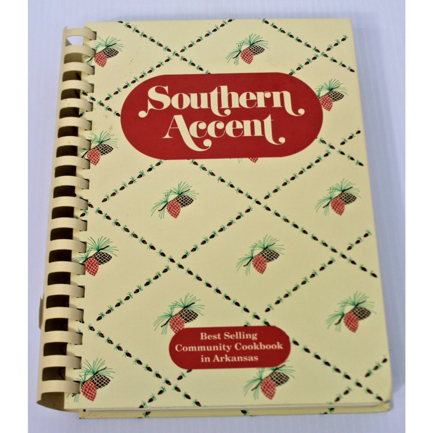 Southern Accent Community Cookbook, Junior League of Pine Bluff, Arkansas