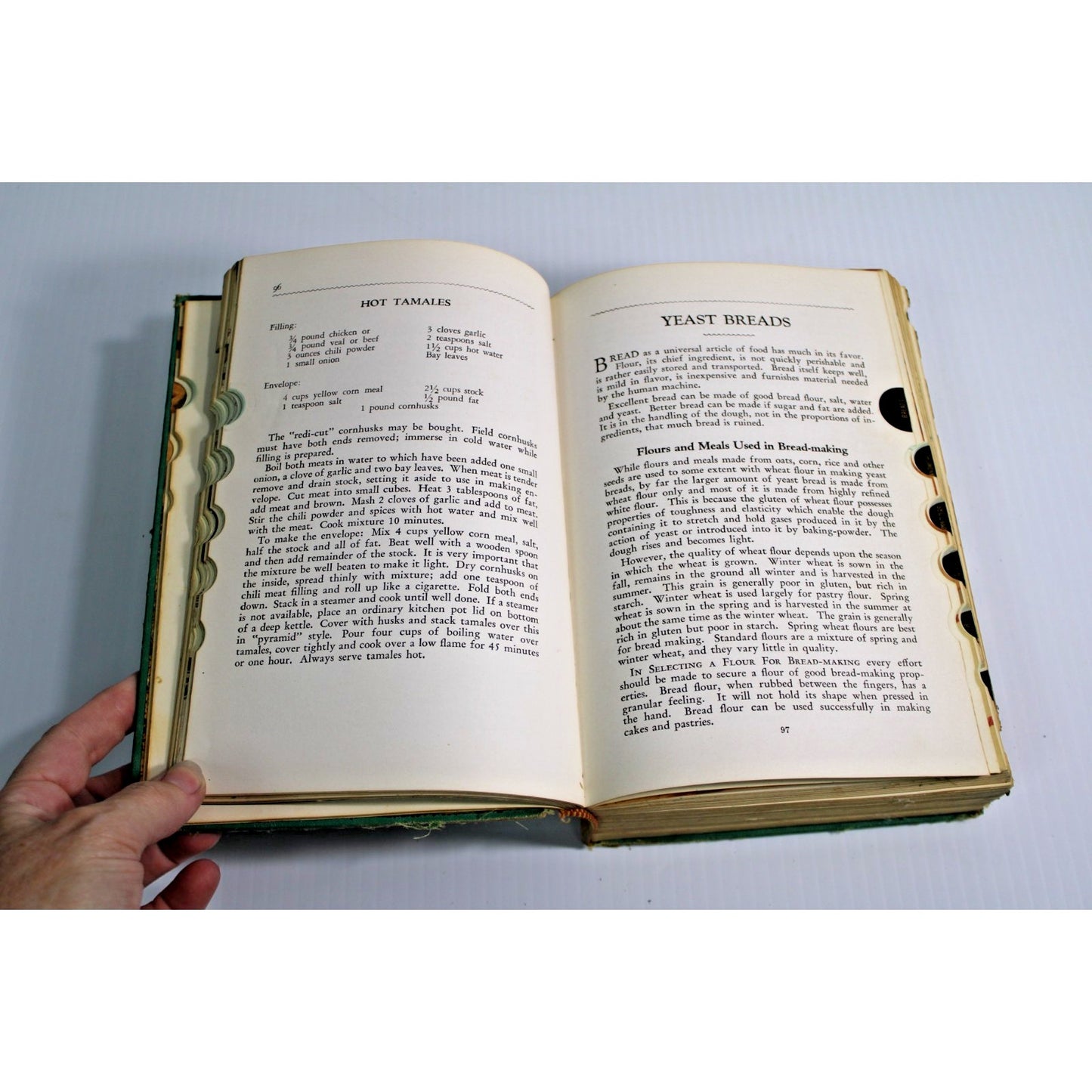 Vintage 1939 The American Woman's Cook Book Hardcover Thumb Indexed