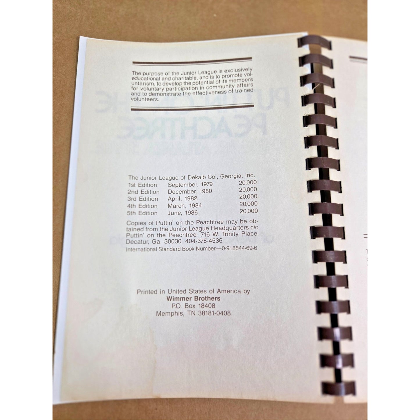 Vintage 1986 Puttin' on the Peachtree Cookbook Junior League DeKalb GA