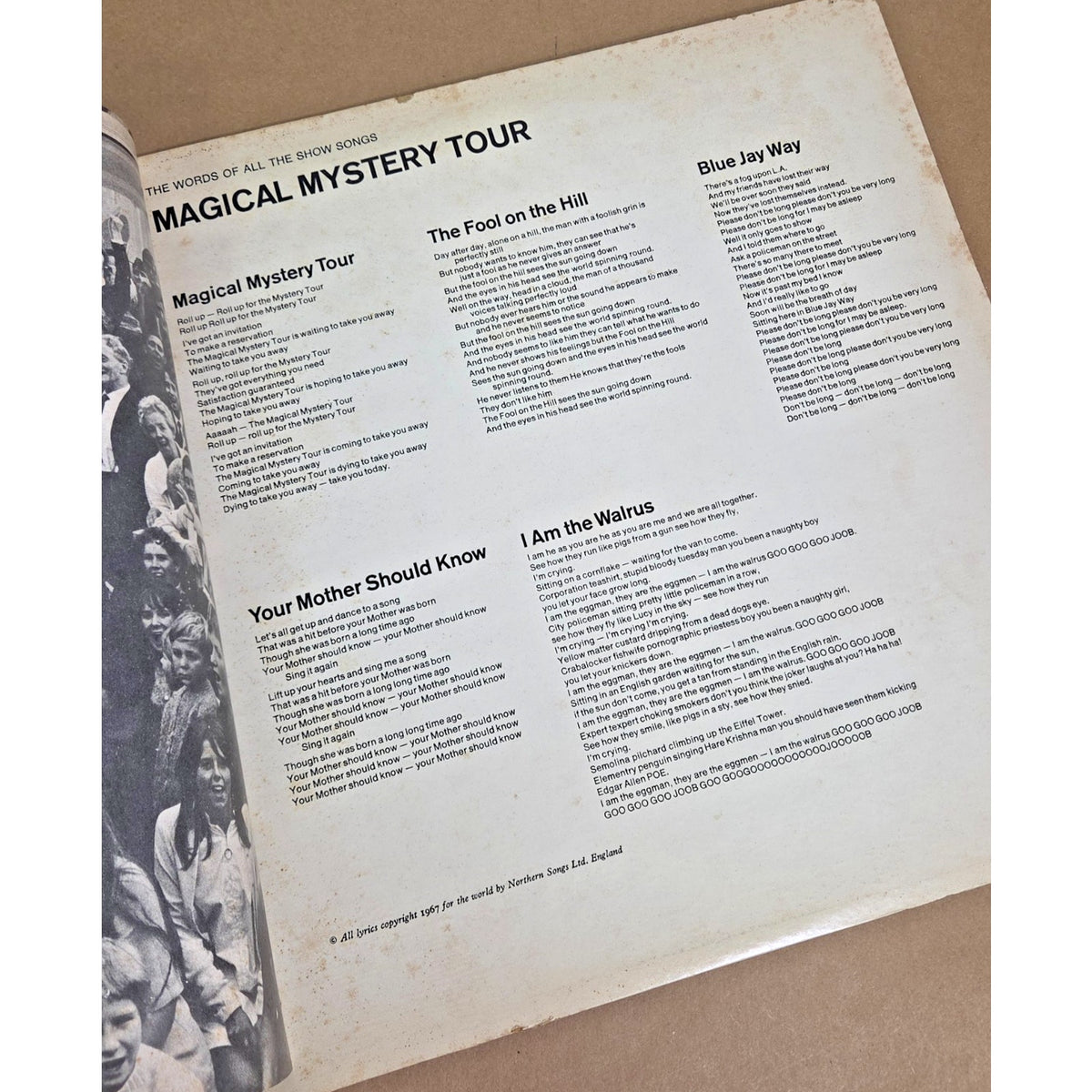 Vintage Beatles Magical Mystery Tour LP Rainbow Label+1969 Paul is Dead Clipping