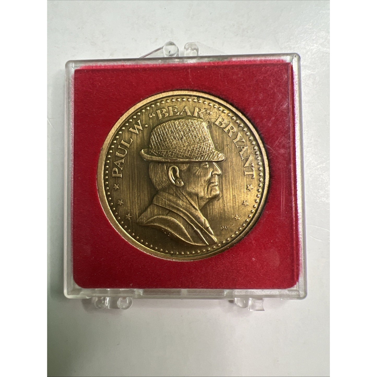 University Of Alabama 1982 COACH PAUL W. “BEAR” BRYANT Coin Case Football Sports