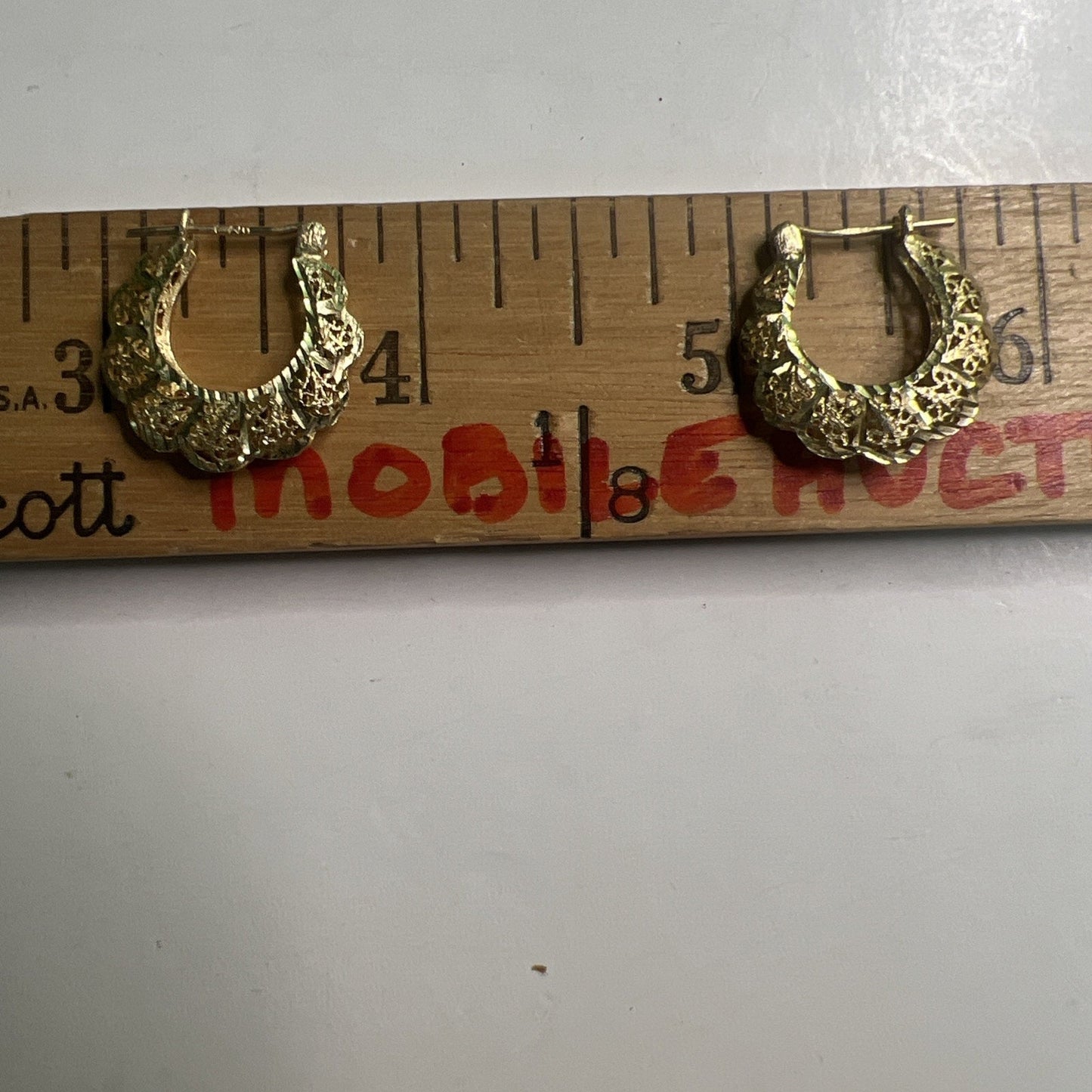 14K Gold Hoop Etched Pierced Lace Earrings - French Lock Hinged Closure