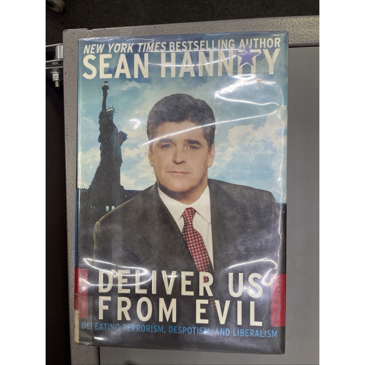 Sean Hannity Deliver Us From Evil 2004 HC DJ 1ST EDITION EX LIBRARY