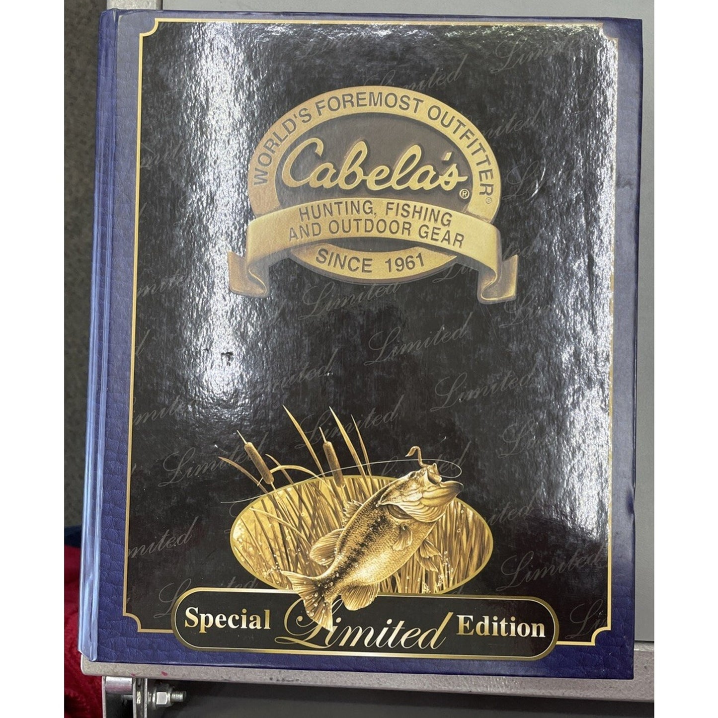 Cabela’s Outfitter Catalog 2006 Special Limited Edition Hardback Hunting Fishing