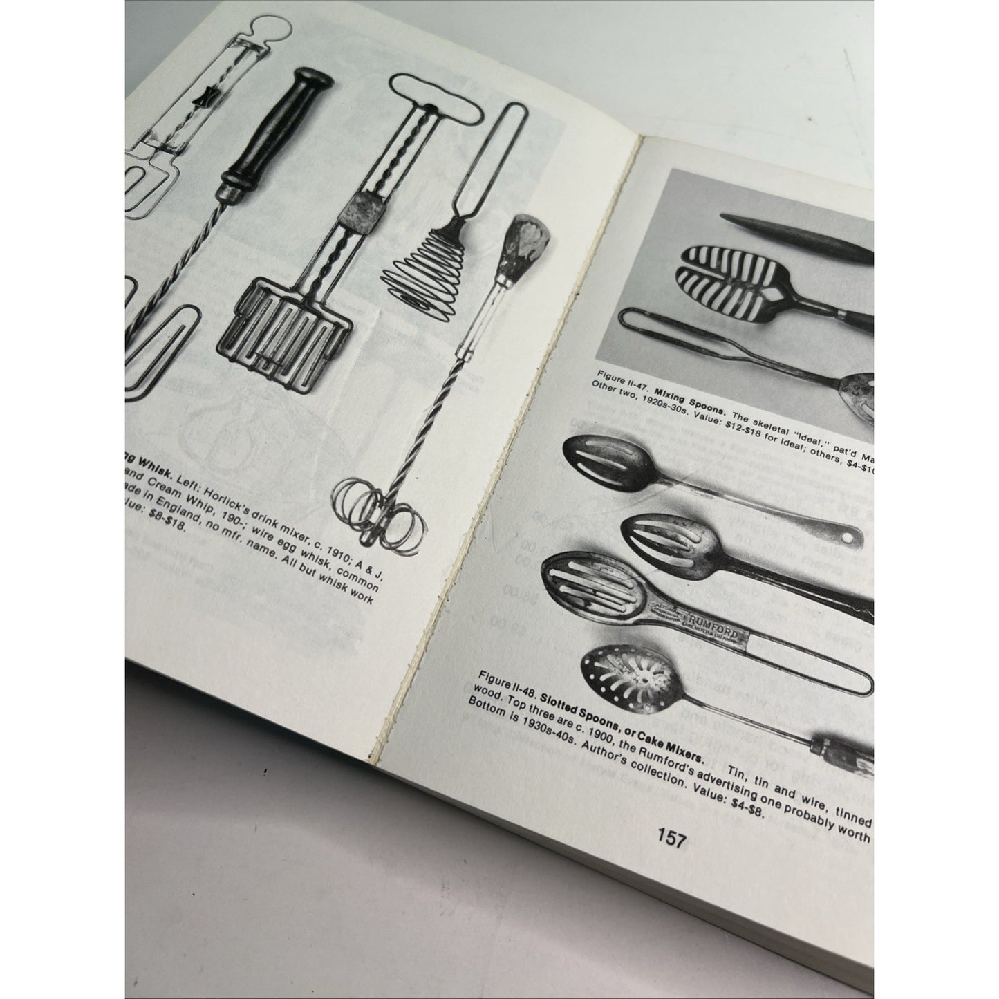 300 Years of Kitchen Collectibles by Linda Campbell Franklin 1984 PB 577 pages