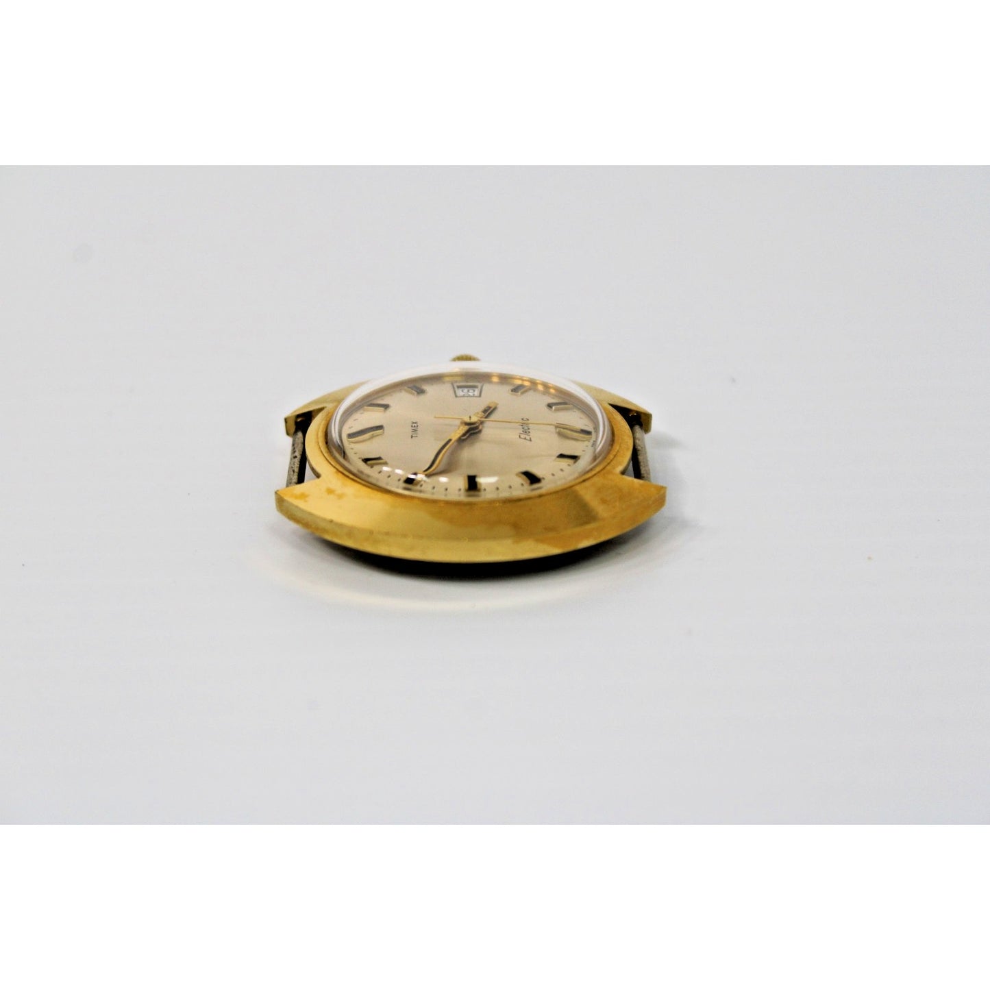 Rare Vintage 1966 Timex Electric Gold Tone "UFO" Watch, M85 Cushion Case, Date