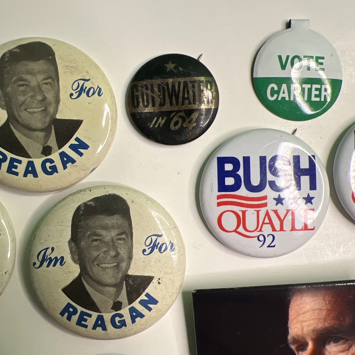 Lot 18 Presidential Campaign Pinback Buttons Reagan Goldwater Hoover Bush Carter
