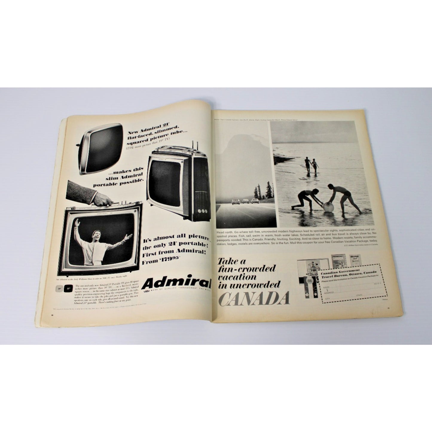 1965 March 26 Life Magazine- Dr. Martin Luther King Selma, AL Civil Rights March