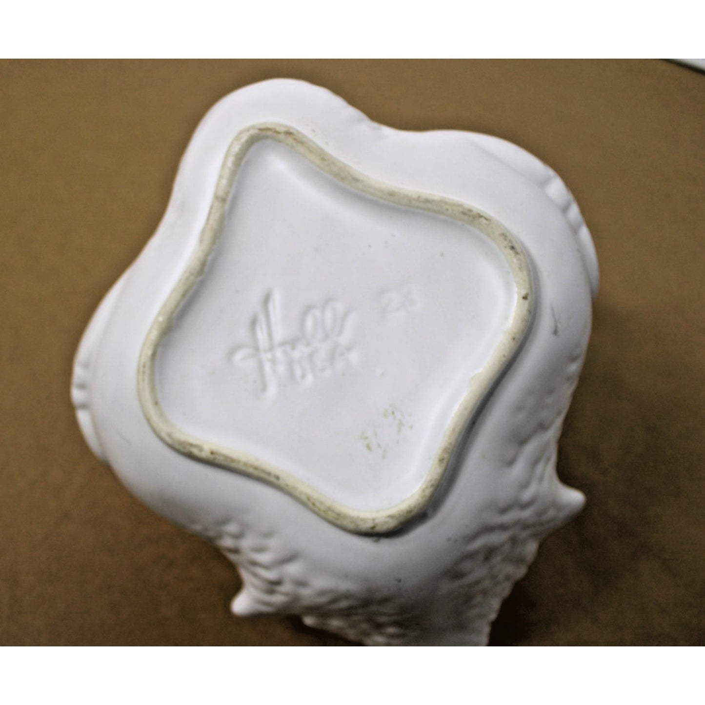 Vintage White Ceramic Swan Planter/ Dish- Hull Pottery USA #23 8.5" x 10.5" x 9"