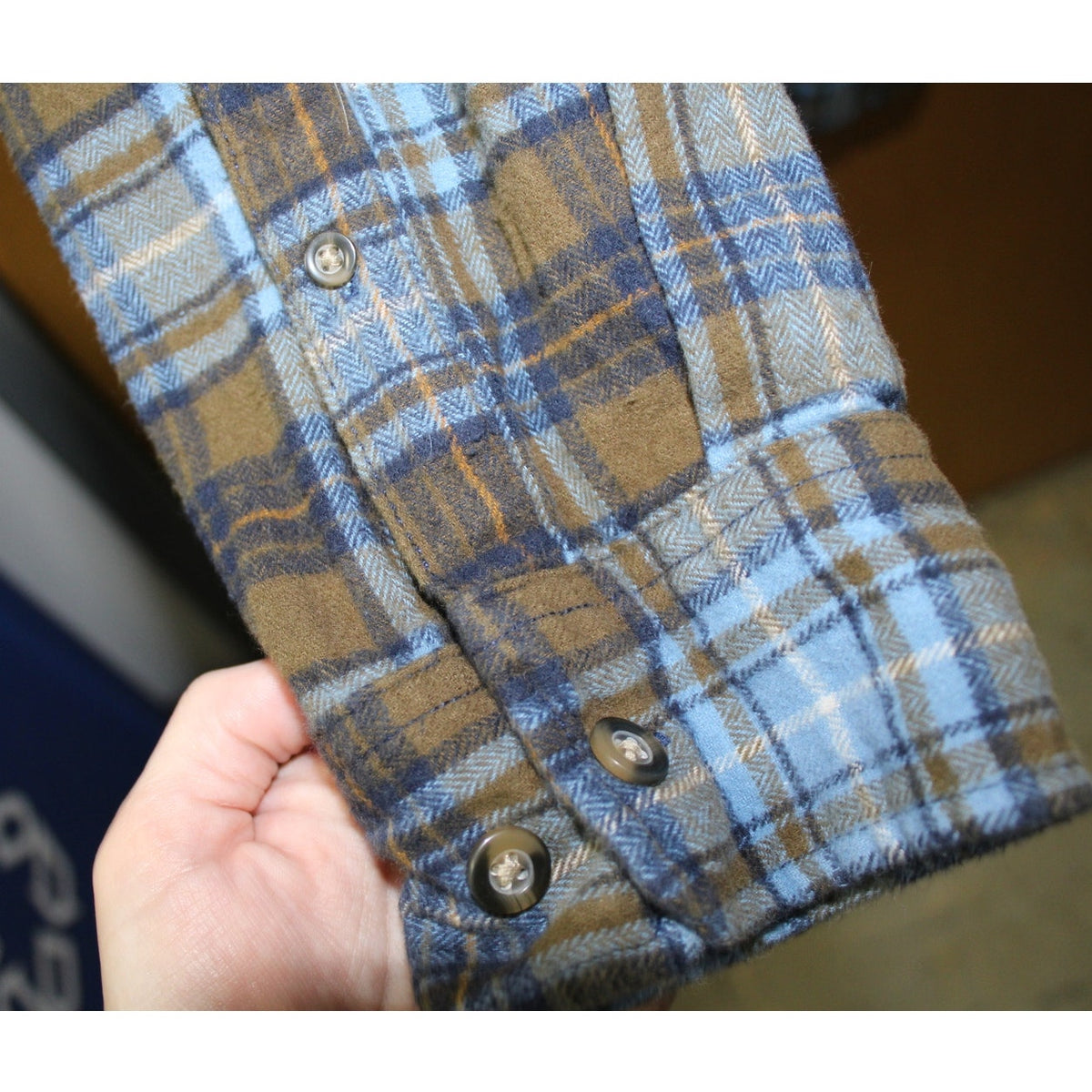 Eddie Bauer Men's XL Bristol Flannel Shirt in Deep Denim Plaid