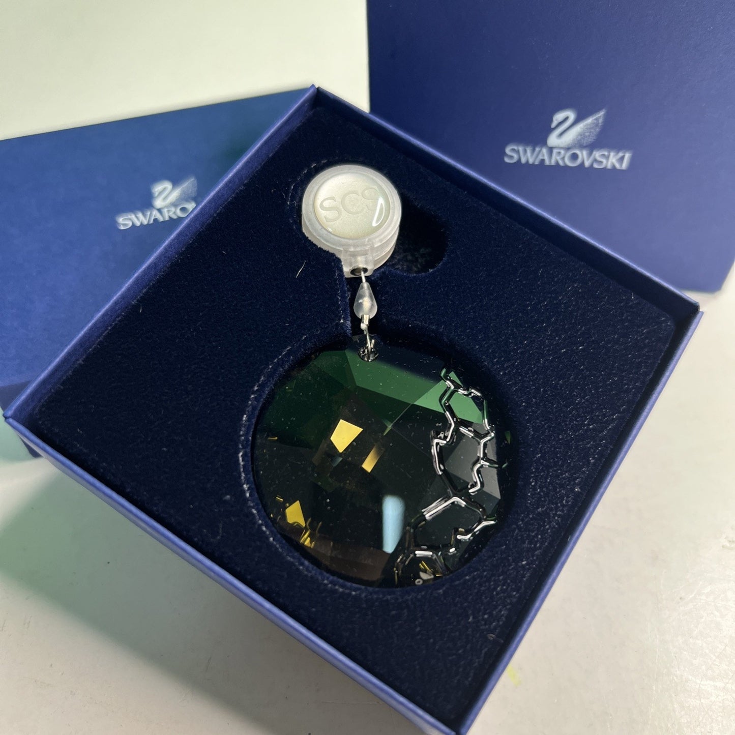 Swarovski Crystal Society 2010 Membership Gift Limited Edition Window Ornament